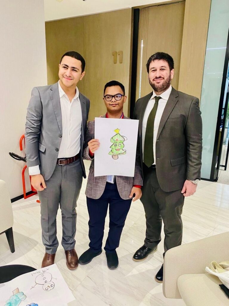 جياد ينهي تدريبه العملي في مستشفى الجليلة للأطفال